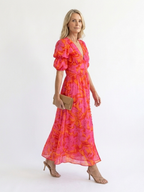 Willow | Blumiger V-Ausschnitt Midi-Kleid mit Puffärmeln – Isabels Modehaus (Bild 3)