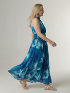 Sylin | Gathered Halter Midi Kleid – Isabels Modehaus (Bild 6)