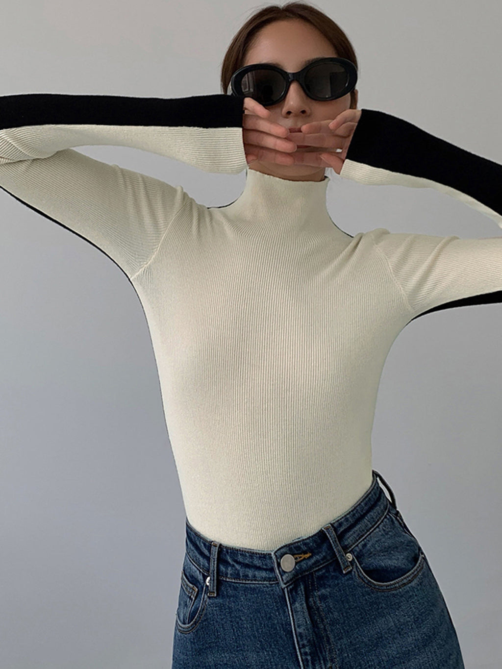 Kiara | Zweifarbiger Feinstrickpullover