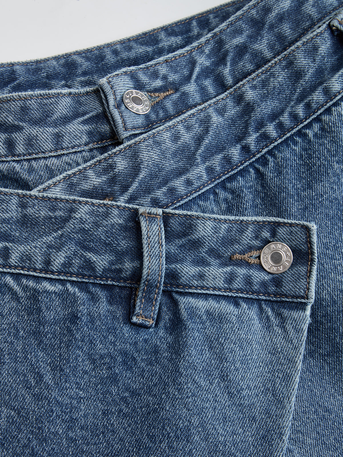 Lira | Damen-Jeans mit Cross-Over-Bund und weitem Bein