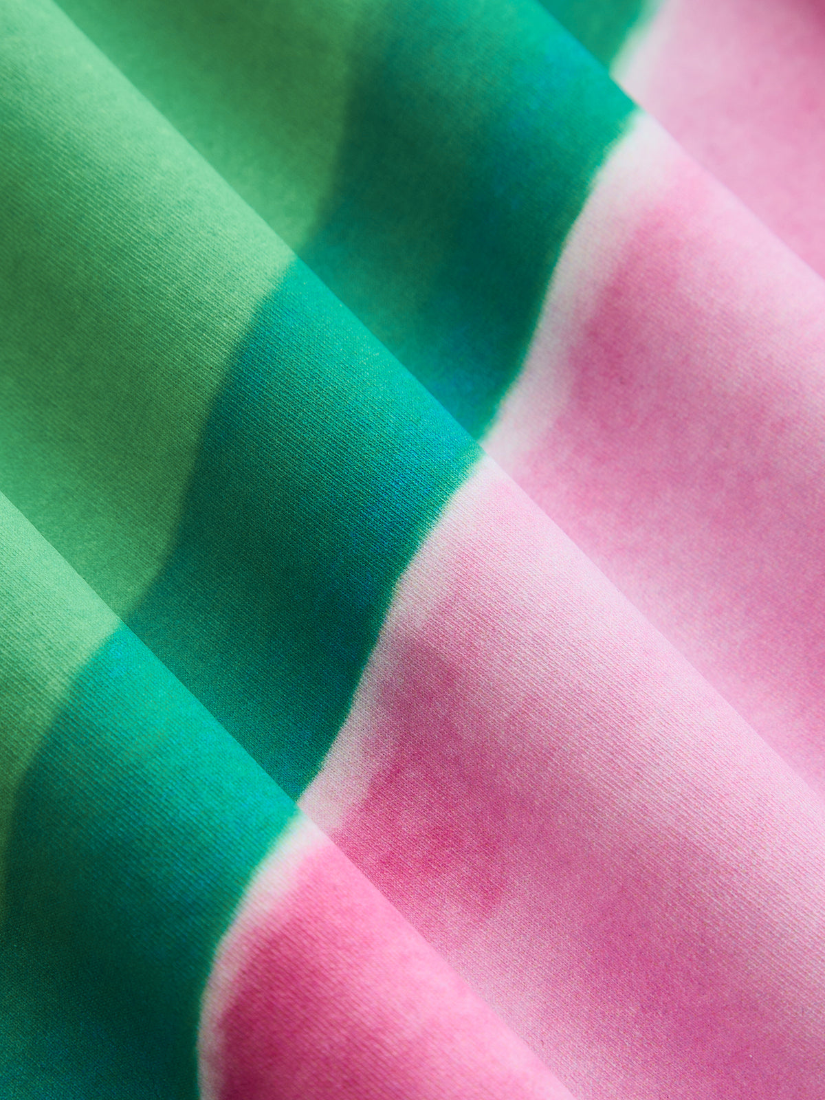 Nali | Maxikleid mit Twist-Detail, Cut-outs und Batikmuster – ärmellos