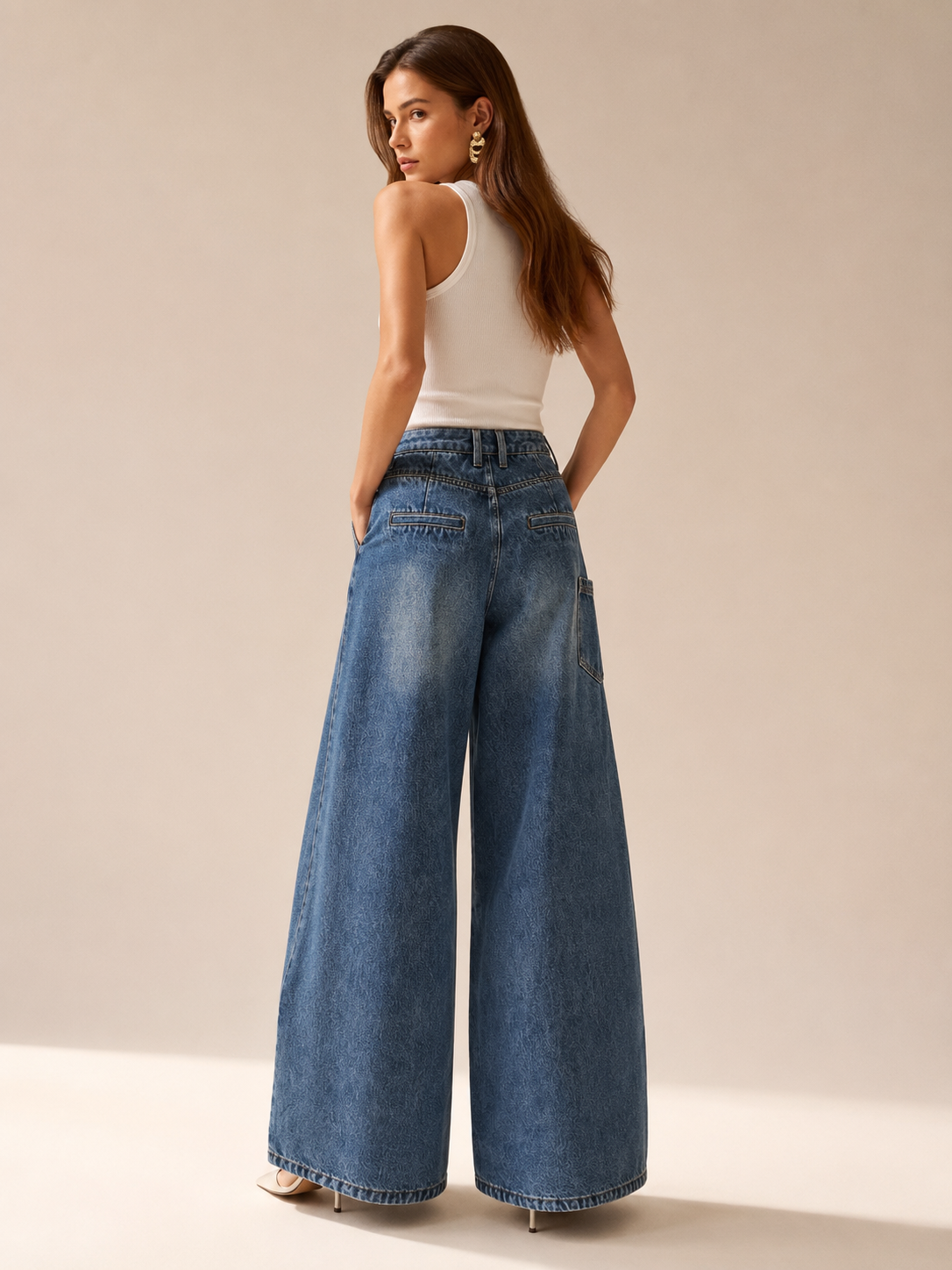 Lira | Damen-Jeans mit Cross-Over-Bund und weitem Bein