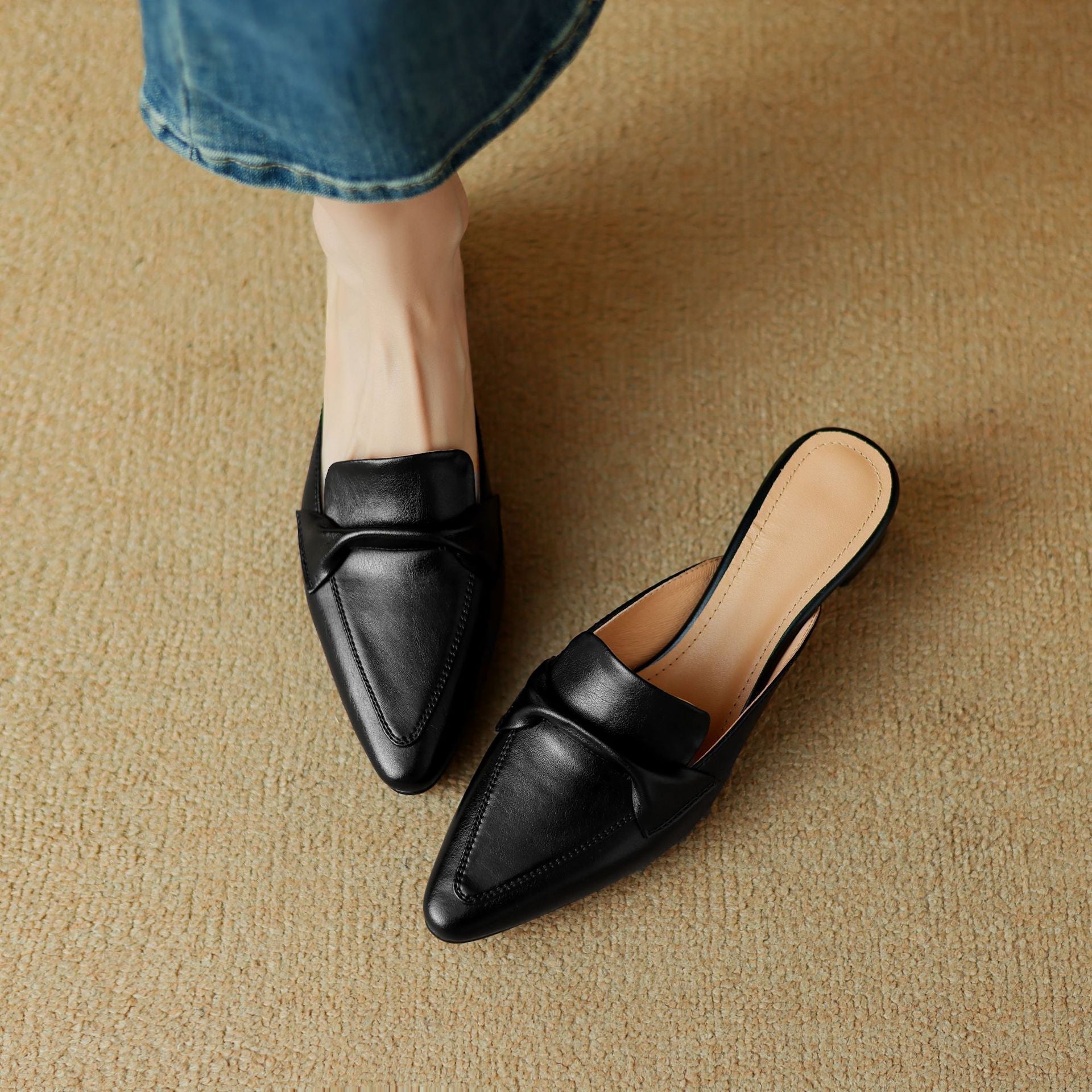 Marloe Spitz zulaufende Leder-Mules – Isabels Modehaus (Bild 9)