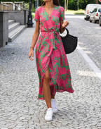 Jorlyn™ - Elegantes Kleid mit V-Ausschnitt und figurbetonter Passform – Isabels Modehaus (Bild 8)