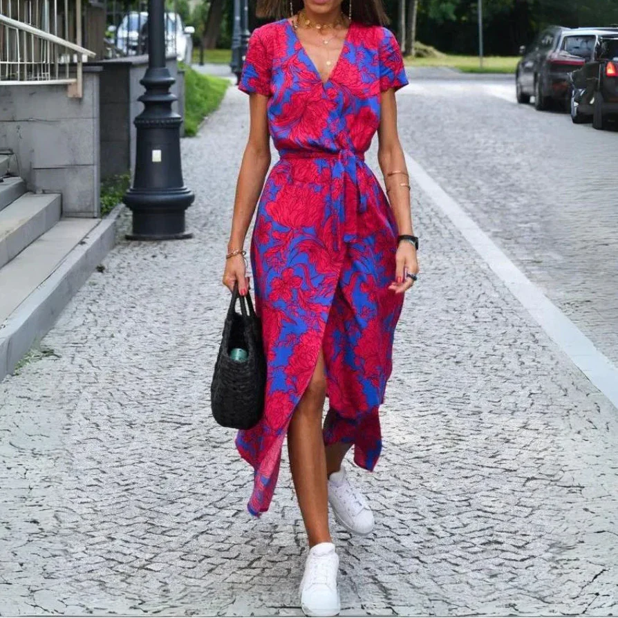 Jorlyn™ - Elegantes Kleid mit V-Ausschnitt und figurbetonter Passform – Isabels Modehaus