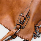 Olivia – Elegante Schultertasche – Isabels Modehaus (Bild 3)