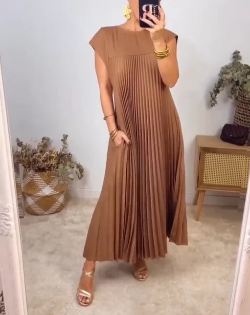 Petra™ – Zeitloses & Bequemes Plissiertes Kleid – Isabels Modehaus (Bild 4)
