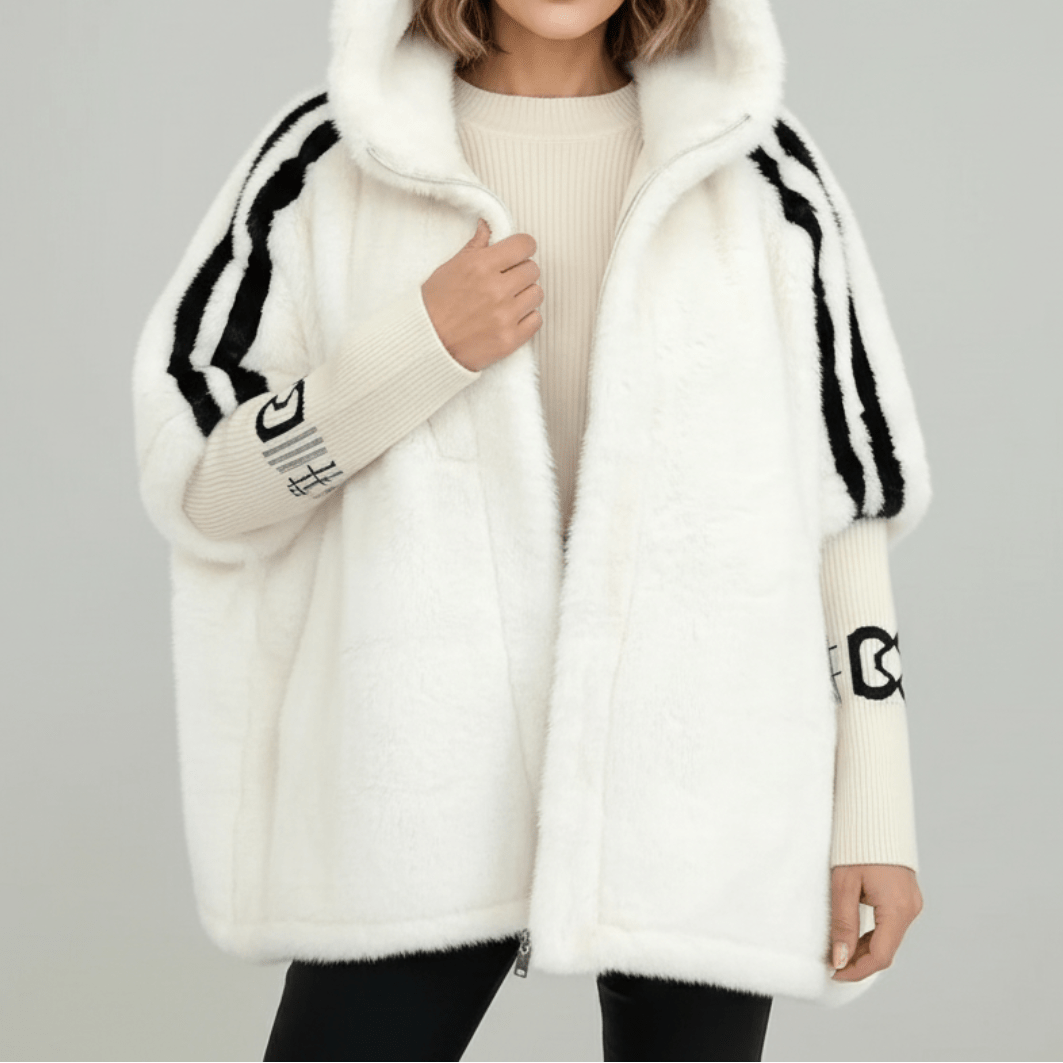 Alessandra | Weiche Jacke mit Kapuze und Reißverschluss – Isabels Modehaus (Bild 7)