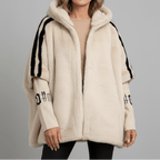 Alessandra | Weiche Jacke mit Kapuze und Reißverschluss – Isabels Modehaus (Bild 5)