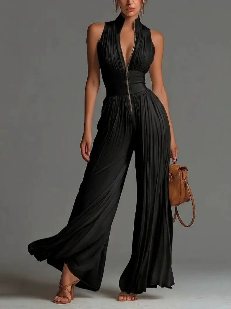 ZARIKA | Plissierter Neckholder-Jumpsuit mit Weitem Bein – Isabels Modehaus (Bild 7)
