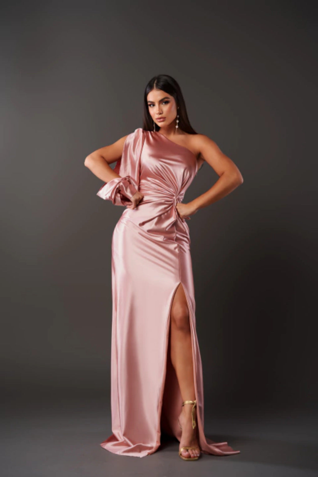 Dorie™ - Asymmetrisches Kleid mit Langem Schlitz – Isabels Modehaus (Bild 4)
