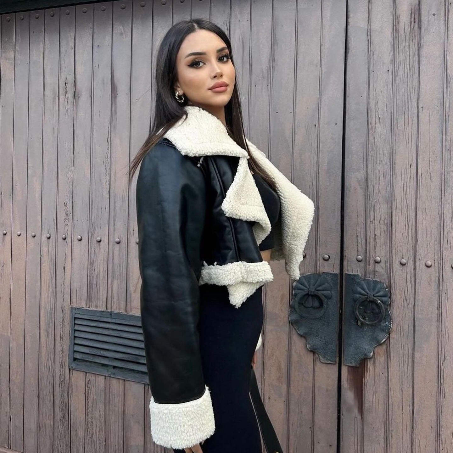 Kalani | Chic Fur Teddy Jacket – Isabels Modehaus (Bild 2)