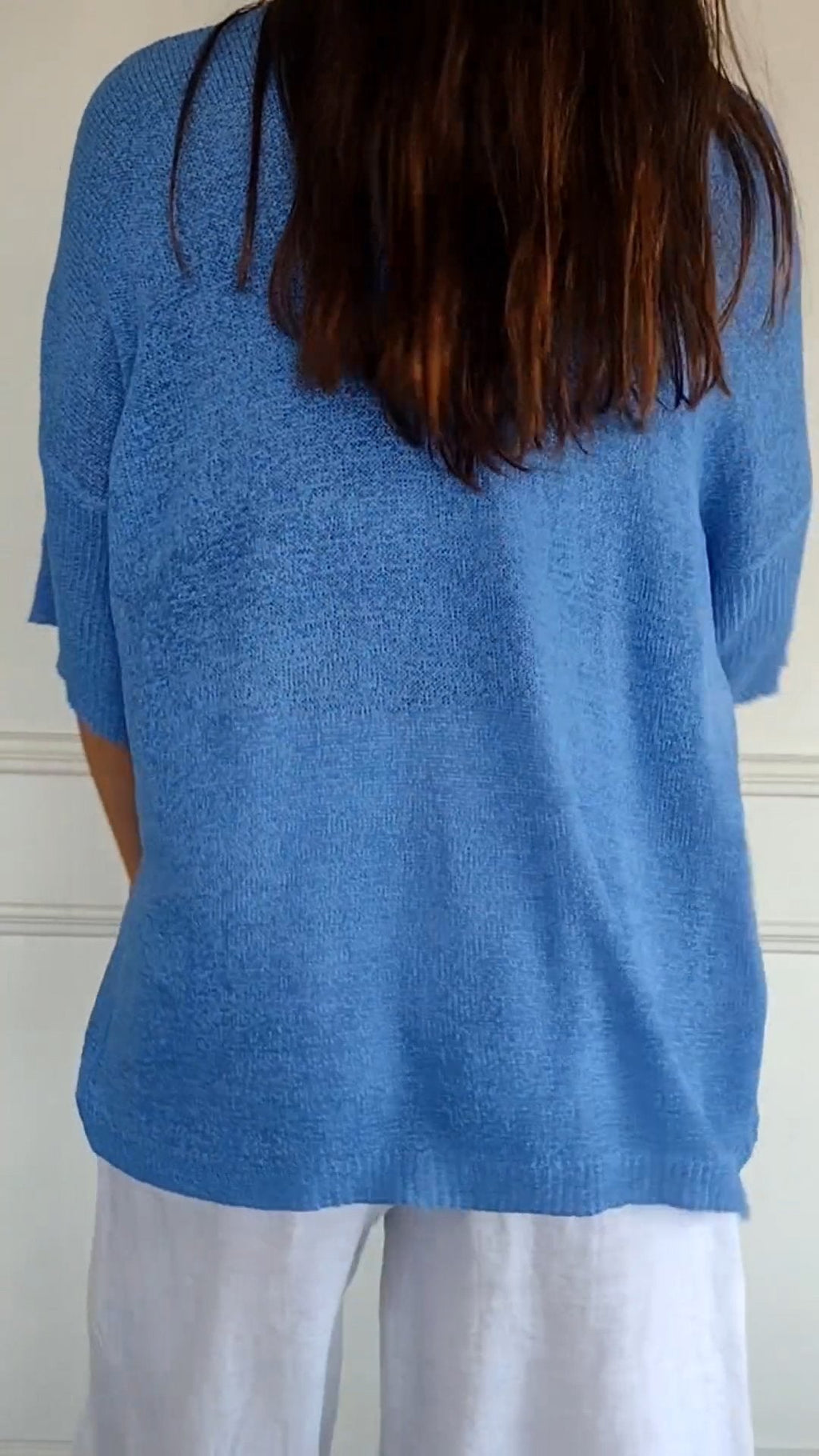 Jill | Zeitloses V-Ausschnitt-Top – Isabels Modehaus (Bild 2)