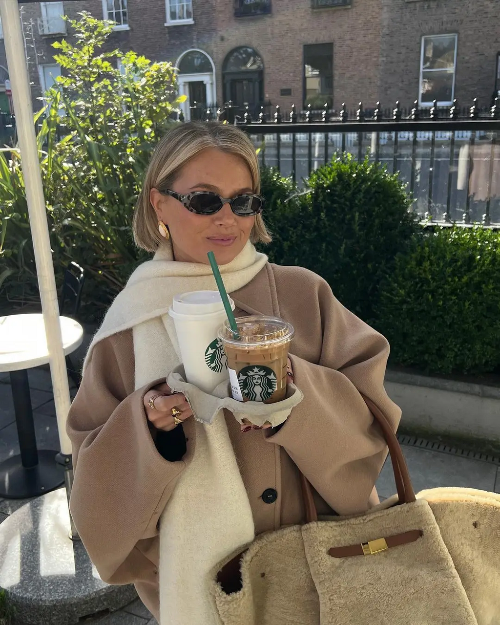 Julie | Zeitlose Französische Wolljacke – Isabels Modehaus (Bild 4)