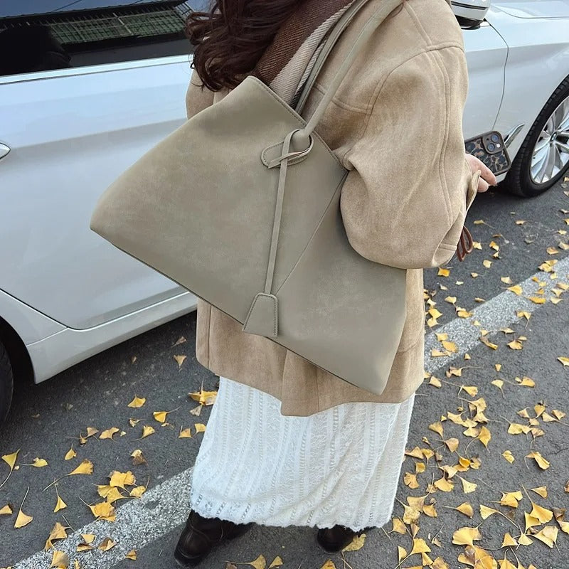 Kyadeeih | Stilvolle Tragetasche – Isabels Modehaus (Bild 5)