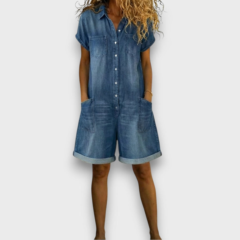 Sofía | Kurze Vintage-Latzhose aus Baumwolle im Denim-Look – Isabels Modehaus (Bild 2)