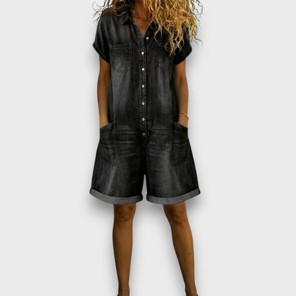 Sofía | Kurze Vintage-Latzhose aus Baumwolle im Denim-Look – Isabels Modehaus (Bild 4)